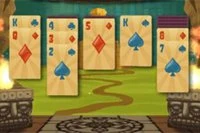 Klasik solitaire kart oyununda etkileyici 3D grafiklerle kendinizi kaybedin!