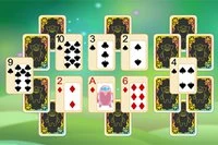 Uzaylılara Piramit Solitaire oyununda yardım et