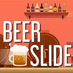 Kırmızı arka planlı bir bar ortamında, ön planda bir bira bardağı, arka planda şişeler ve fıçı ile Beer Slide yazısı bulunmaktadır