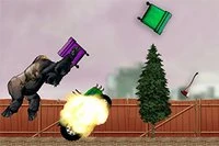 Dev King Kong boyutundaki bir maymunu gezintiye çıkar ve önüne çıkan her