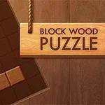 Ahşap bloklardan oluşan kareli bir zemin ve üstte Block Wood Puzzle yazılı ahşap tabela