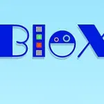 Mavi arka planda, içinde yuvarlak bir yüz ifadesi ve şekiller bulunan büyük BloX yazısı
