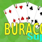Yeşil bir arka plan üzerinde dört oyun kartı ve Buraco Super yazısı