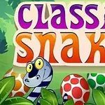 Renkli yazı tipleriyle classic snake metni, orman arka planı ve desenli yumurtaların yanında karikatür tarzında bir yılan