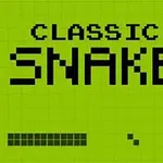 Yeşil bir arka plan üzerinde piksel tarzında Classic Snake yazısı ve basit yılan grafiği