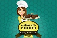 Güzel aşçı Emma, Kelebek Çikolata Pastası hazırlamayı gösteriyor