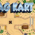 Kumlu bir pistte yarış arabaları ve çevresinde ağaçlar ile çalılar bulunuyor, üstte büyük harflerle DRAG KART yazıyor