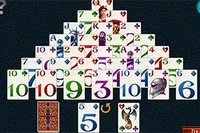 Klasik çevrimiçi piramit solitaire oyununda oyna