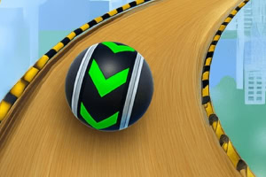 Ahşap kıvrımlı bir yol üzerinde siyah ve yeşil desenli yuvarlanan top