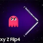 Kırmızı bir hayalet figürü ve açılmış durumda görünen bir Samsung Galaxy Z Flip4 telefonu, arka planda mor yıldızlı bir alanda yer alıyor