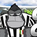 Stadyum önünde çizgili forma giyen karikatür goril