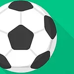 Yeşil arka plan üzerinde klasik tasarımlı siyah beyaz bir futbol topu