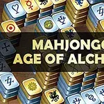 Üst üste dizilmiş simgelerle süslenmiş taşlardan oluşan bir mahjong düzeni