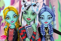Monster Kızlar Lisesi Ekibi giydirme oyunu ile içindeki moda tutkunu ortaya