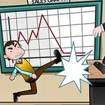 Bir ofiste grafiğin önünde genç bir adam yaşlı bir adamı tekmeliyor