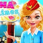Bir hostes kıyafeti giymiş gülen bir kadın ve arka planda bir uçak