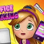 Genç bir kız, mor telefon ve üzerinde kiraz simgesi olan dizüstü bilgisayar ile ofis temasında, renkli arka plan ve Office Slacking yazısı