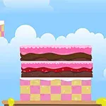 Pembe, kahverengi ve beyaz katmanlardan oluşan bir pasta, mavi ve bulutlu bir gökyüzü arka planında duruyor