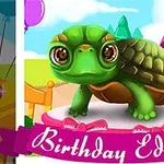 Yeşil bir kaplumbağa, yanında Birthday Edition yazan pembe bir pankartla, arka planda mor kuleli pembe bir şato ve balonlarla tasvir edilmiştir