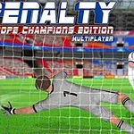 Futbol sahasında bir kaleci penaltıyı kurtarmaya çalışırken beyaz formalı bir oyuncu topa vuruş yapıyor