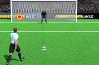 Futbol ayakkabılarını giy ve penaltı atışındaki yeteneklerini test et