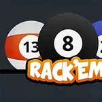 Üç bilardo topu (13 numaralı turuncu-beyaz, 8 numaralı siyah ve 2 numaralı mavi) ve altında Rackem yazısı