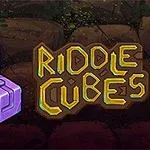 Mor bir küp ve yanında Riddle Cubes yazısı, arka planda taşlı bir zemin üzerinde