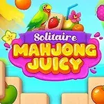 Tropikal meyveler ve bir papağanın bulunduğu renkli arka plan üzerinde Mahjong Juicy yazısı