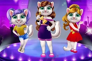 Üç kedi karakteri, renkli ve ışıltılı bir sahnede şarkı söylüyor; biri mikrofon tutarken diğer ikisi poz veriyor
