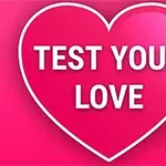 Kalp şeklinde bir zemin üzerinde Test Your Love yazısı