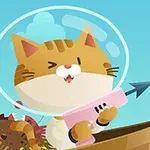 Uzay kaskı takan sevimli bir kedi, teknede pembe bir zıpkın tutuyor