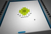 Throw Out oyununda top ile tüm blokları yok ediyoruz