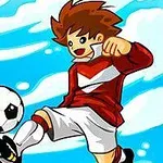 Üzerinde kırmızı forma olan genç bir anime karakteri, mavi gökyüzü ve bulutlar önünde topa vuruyor
