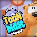 Sarışın peluş bir karakterin yanında büyük sarı ve mavi yazıyla Toon Blast Online metni, arka planda bulanık oda detayı ile