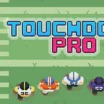 Dört farklı renkte Amerikan futbolu oyuncusu çimenlik zeminde dizilmiş, yukarıda Touchdown Pro metni yer alıyor