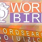 Kırmızı şapka takmış bir kuş figürü ve WORD BIRD yazısı bulunan bir pano üzerinde renkli bir arka plan