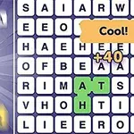 Kelime bulmaca oyun ekranında harflerle dolu bir tablo ve + puan gösterimi